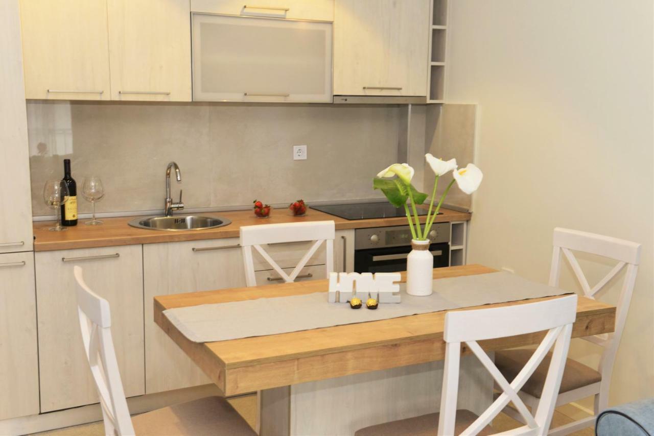 Ralux Apartman Tivat Dış mekan fotoğraf