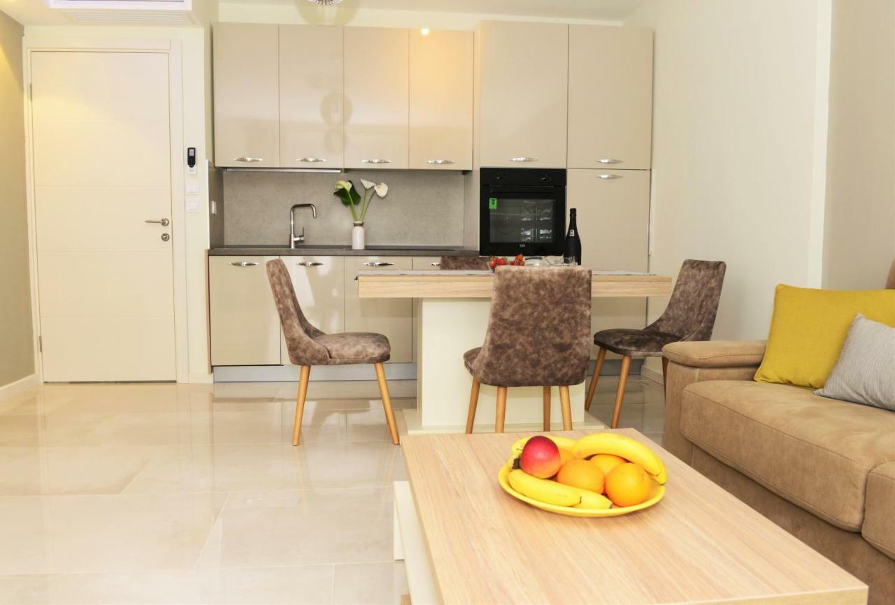 Ralux Apartman Tivat Dış mekan fotoğraf
