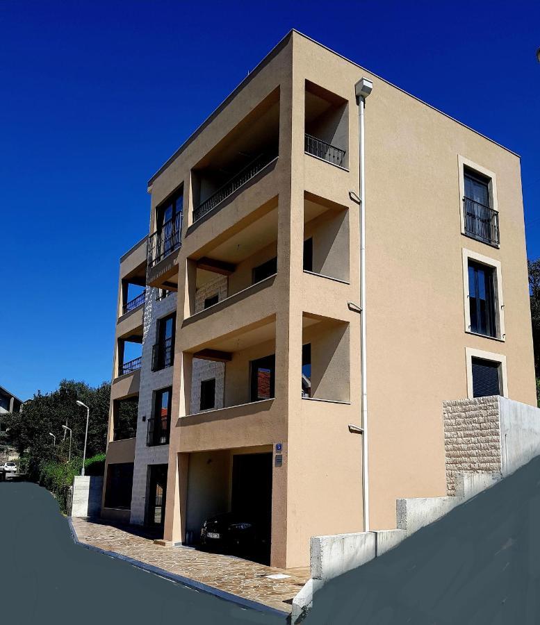 Ralux Apartman Tivat Dış mekan fotoğraf