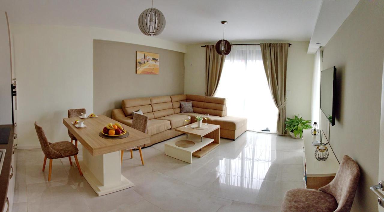 Ralux Apartman Tivat Dış mekan fotoğraf